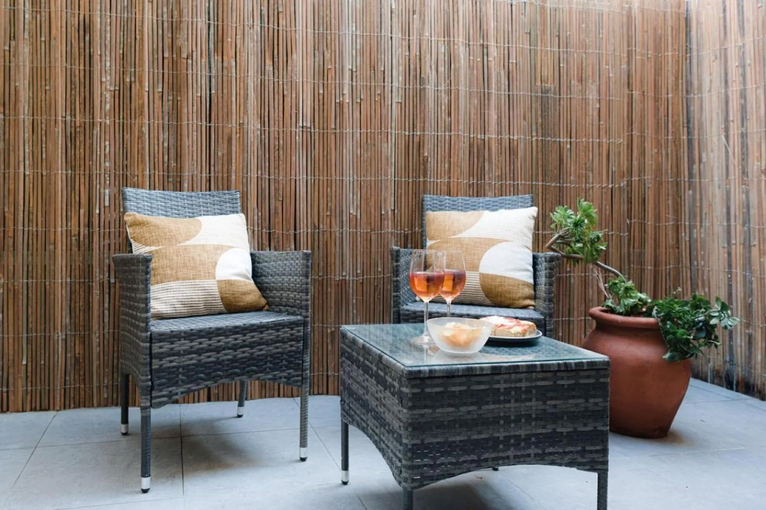Charmant Studio Dans Le Carre D Or Arn19 Cannes Appartement