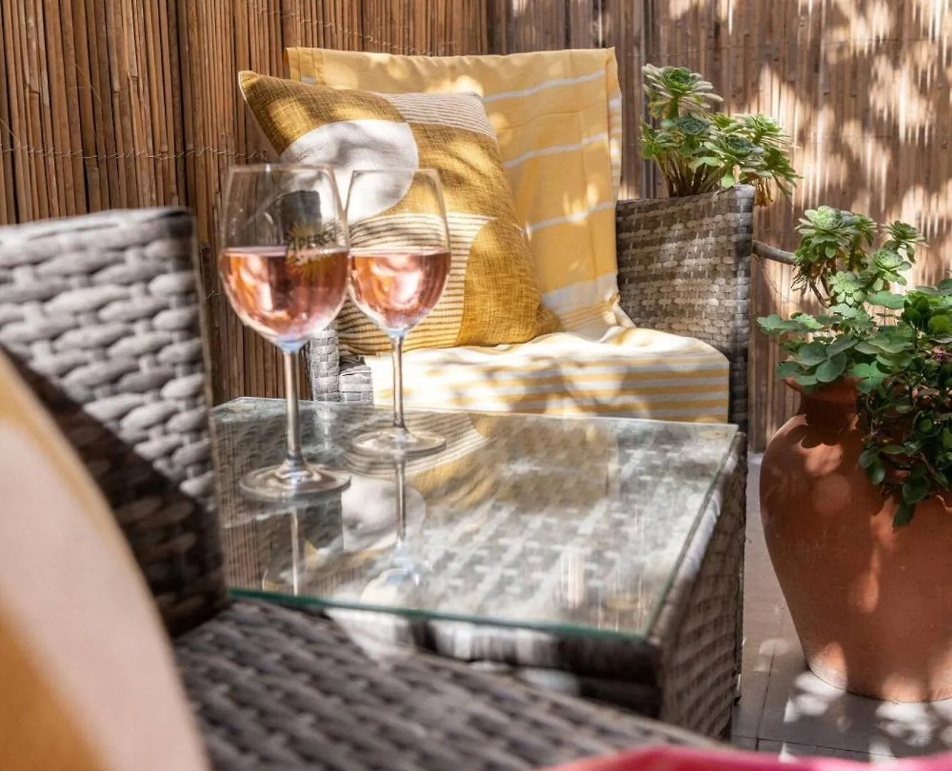 Apartment Charmant Studio Dans Le Carre D Or Arn19 Cannes France